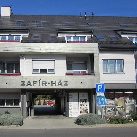 Zafir Sziget Apartman Sarvar Exterior photo