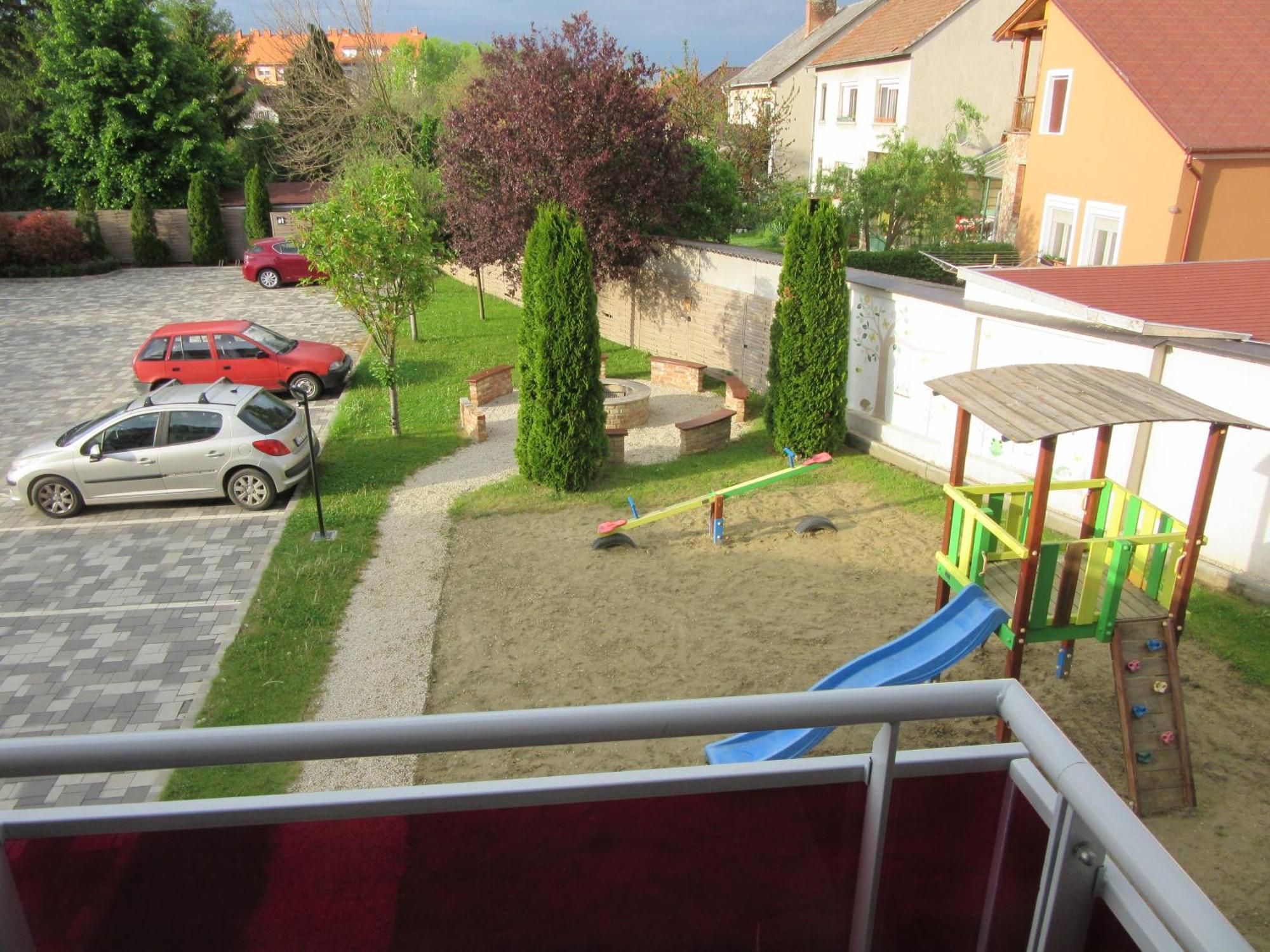 Zafir Sziget Apartman Sarvar Exterior photo
